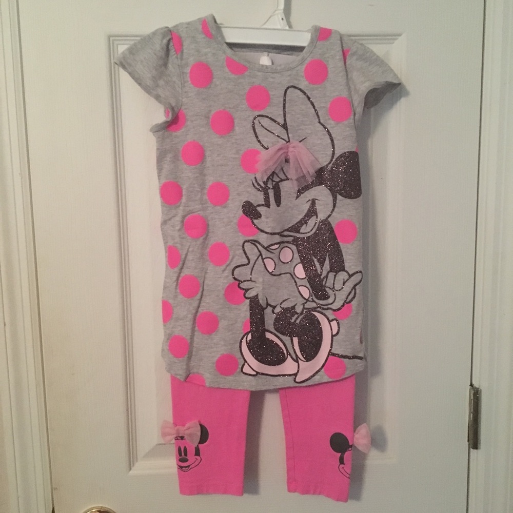Minnie Mouse disney outfit